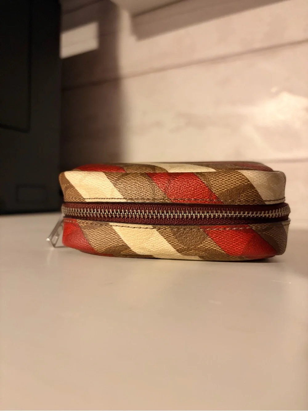 C1389 Coach mini boxy cosmetic pouch